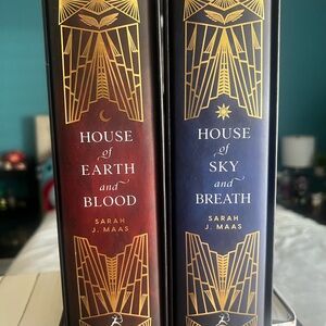 Fairyloot Special Editions- House of Earth and Blood & House of Sky and Breath